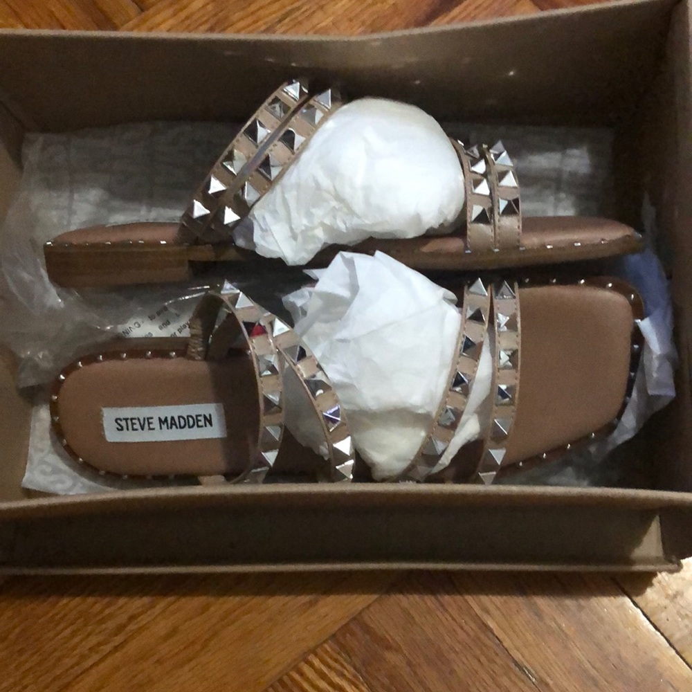 Brand new never worn dressy sandals